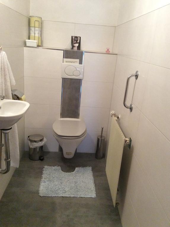 Haus Eder Burgi Hotel Nikolsdorf Phòng bức ảnh